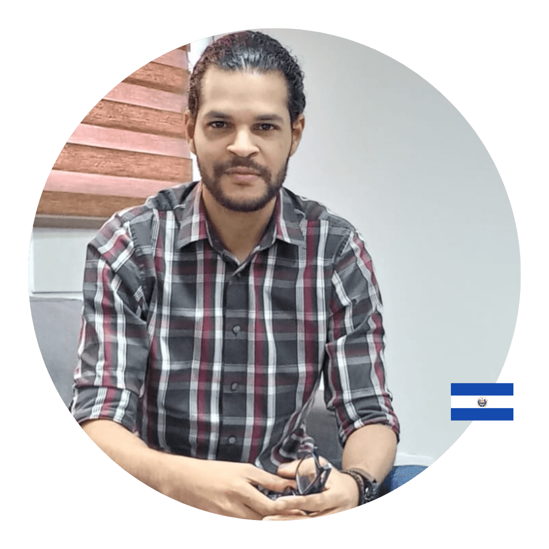 Dr. Luis Mena